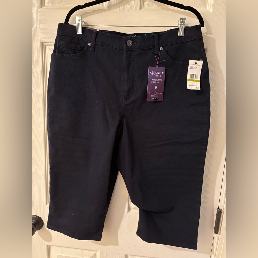 Gloria Vanderbilt Women's Dark Blue Jean Shorts Size 14 NWT